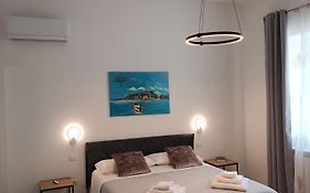 Clio's House - Mondello